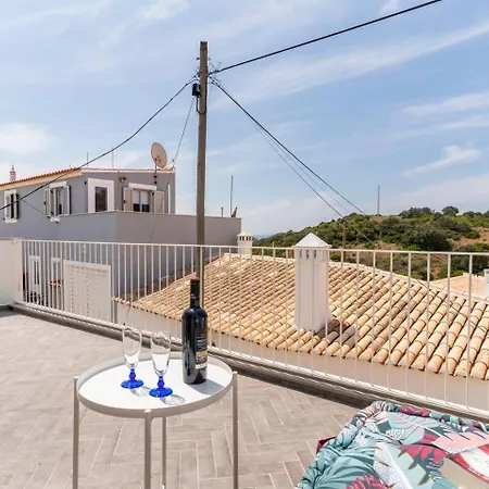 Casa Hortas Holiday home *